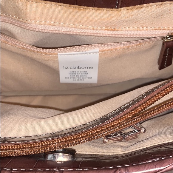 Purse - Picture 4 of 7